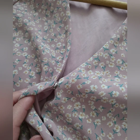 Sienna Sky Wrap Look Midi Dress Floral Womens Size S Light Purple/Light Pink - Picture 7 of 9